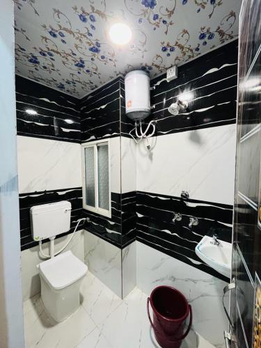 hotel gurukripa guest house