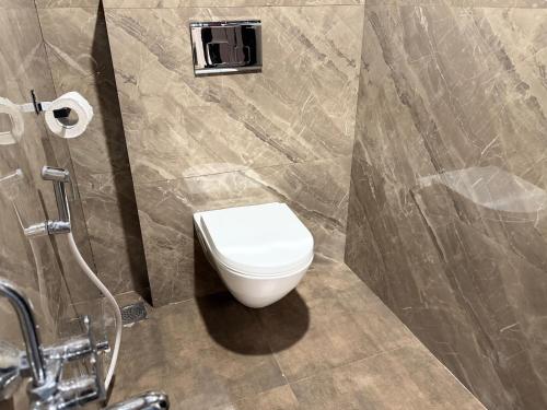 white teak suites 3bhk madhapur hitec city