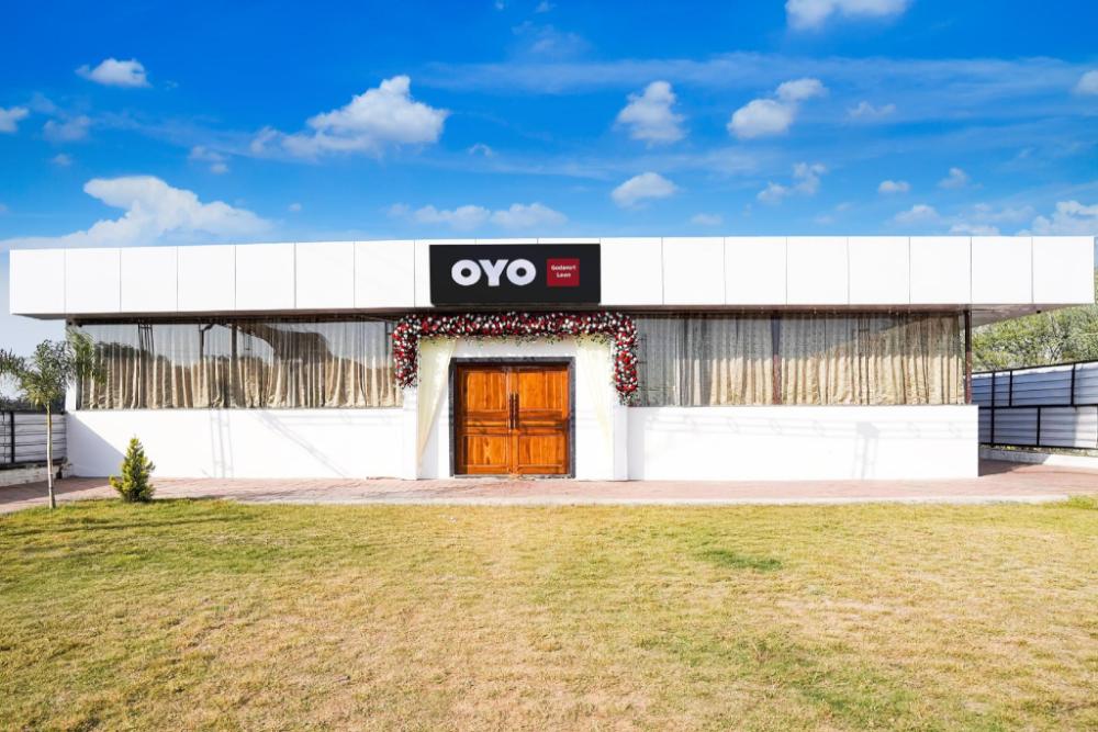 super hotel o godavari lawn