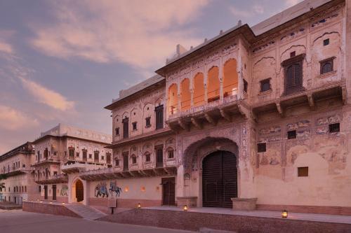 the gulab haveli