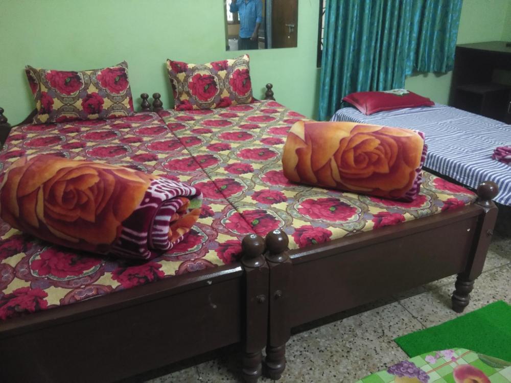 srs guest house