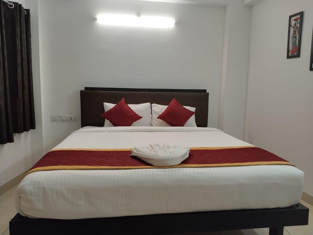 seaa breeze white town