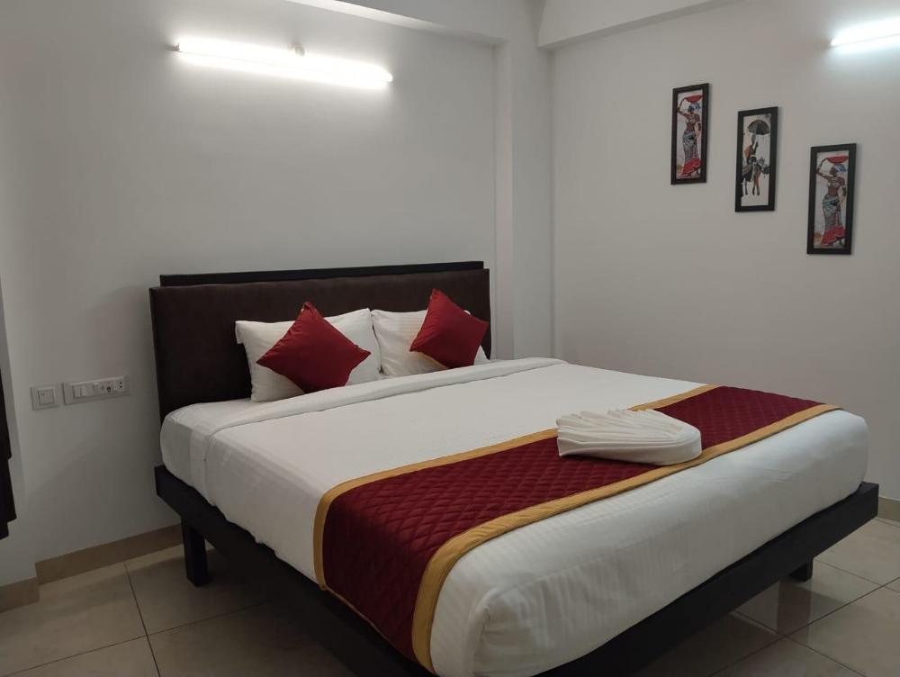 seaa breeze white town