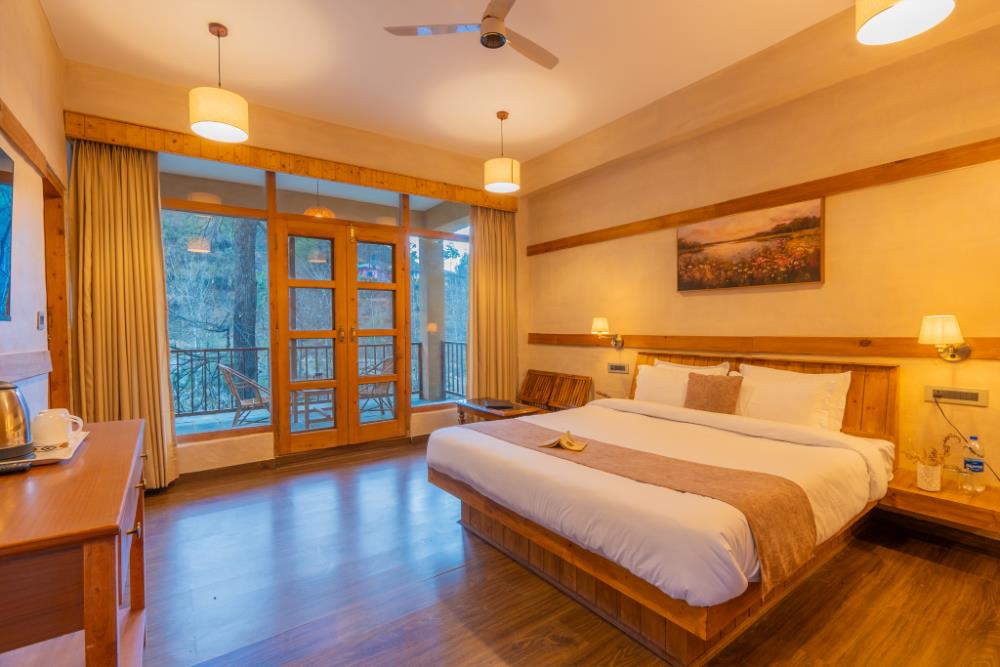 vivaan stays tirthan