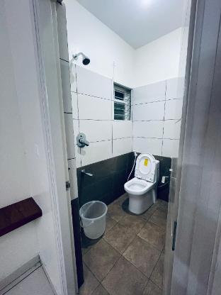 hotel ronvix madiwala