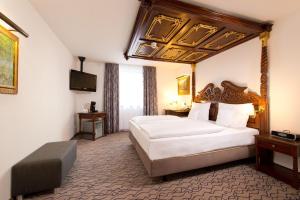 kings hotel center superior