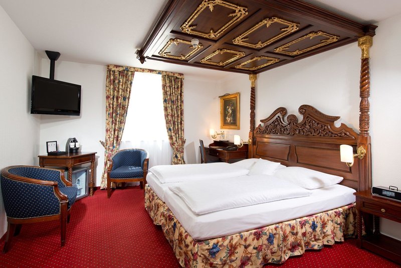 kings hotel center superior