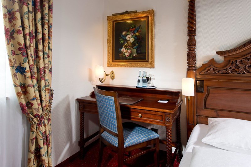 kings hotel center superior