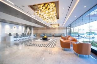 hotel tulips grand