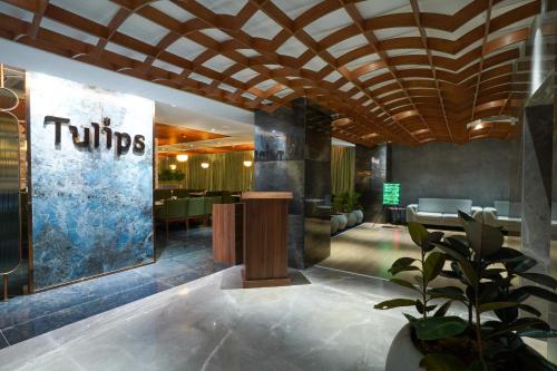 hotel tulips grand