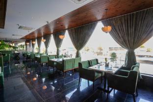 hotel tulips grand