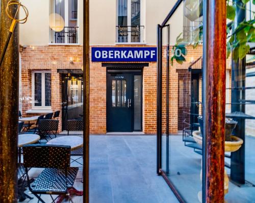 Fraternity-Hotel,6 Rue Moret,5 star
