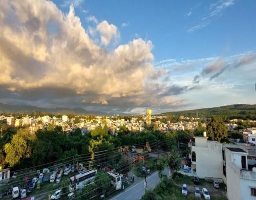 hotel negi palace by stayapart