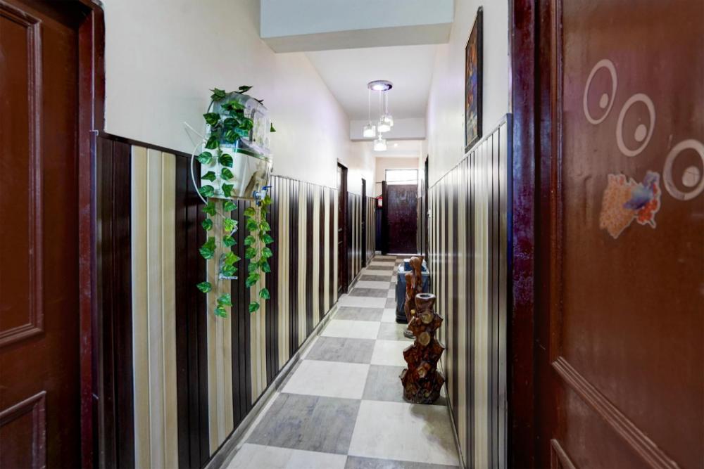 hotel o govind guest house