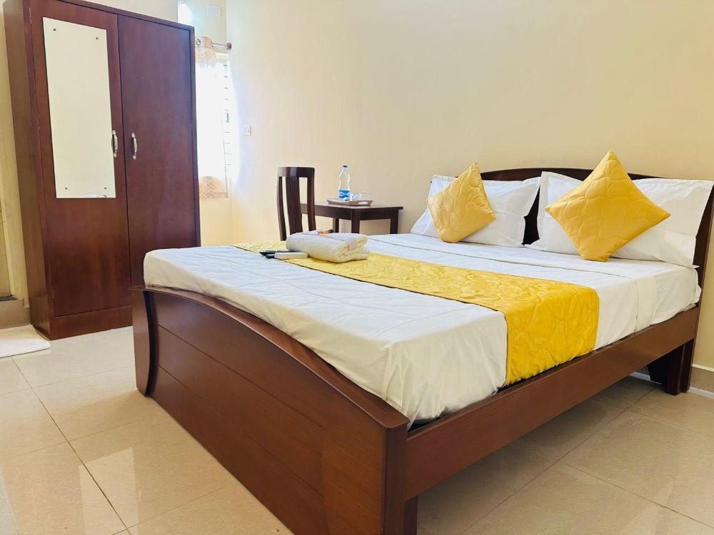 s g r hotel and lodge