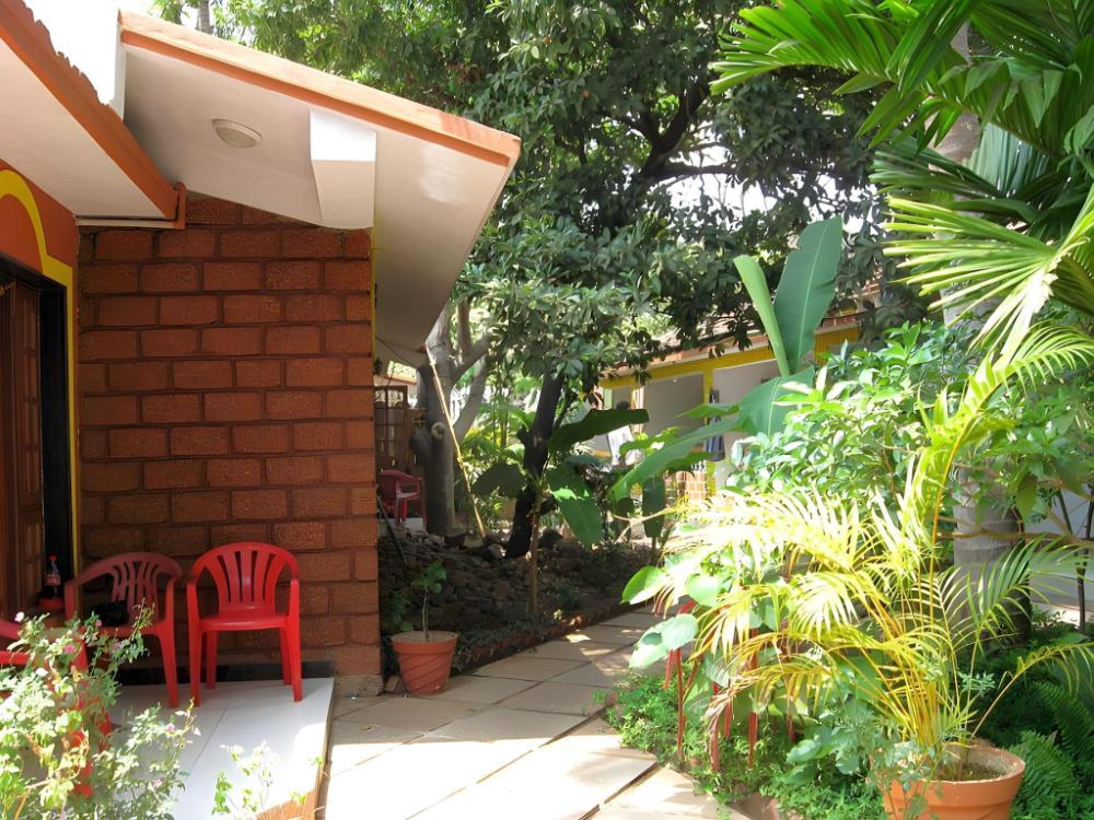 hotel palm groove vagator