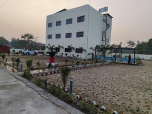 the velvel sky hotel and resort