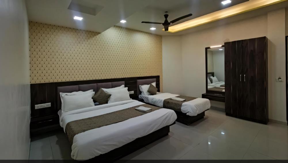 hotel rk villa