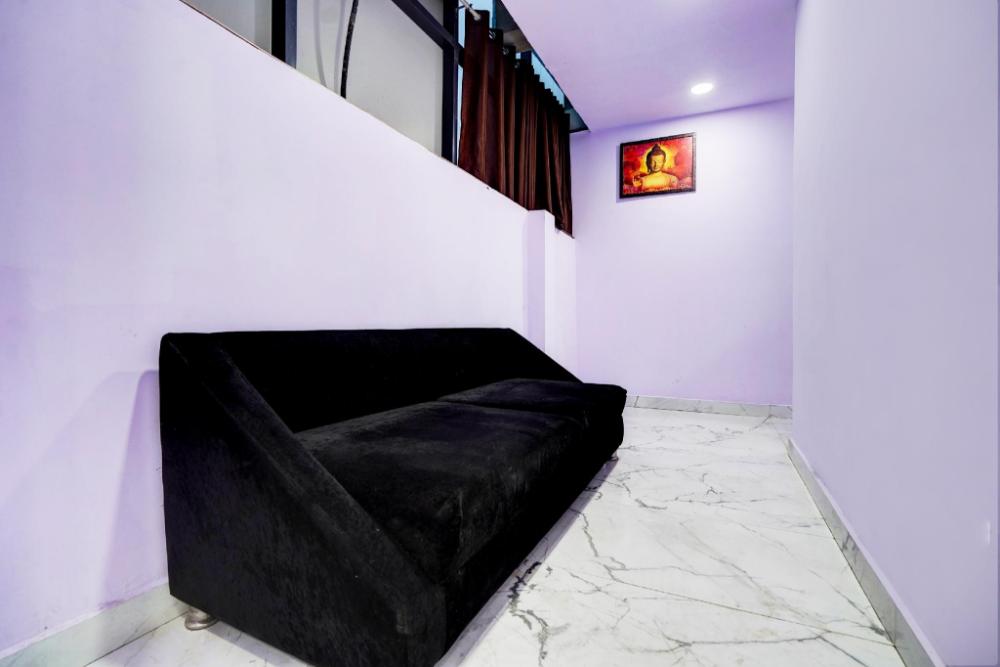 collection o hotel star inn near by hindon airforce mohan nagar ghaziabad