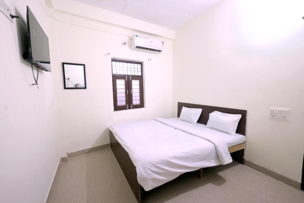 bhumika dham guest house near prem mandir