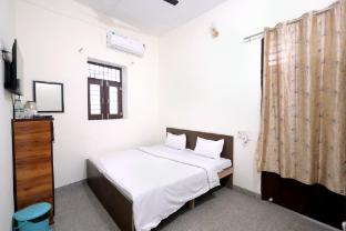 bhumika dham guest house near prem mandir