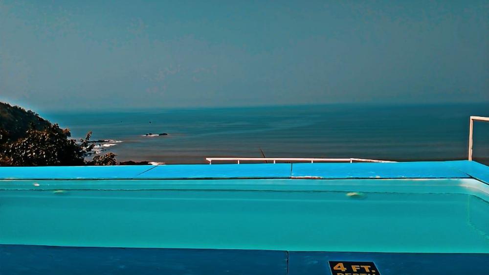 omiguel clifftop cottages