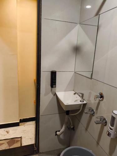 shree shyamraj hotel