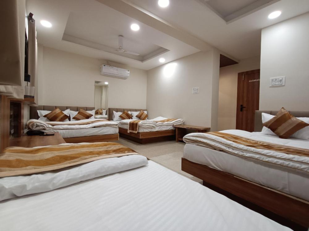 shree shyamraj hotel