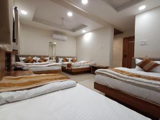shree shyamraj hotel