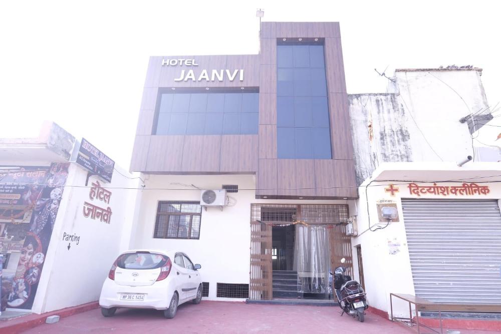 hotel jaanvi orchha