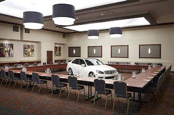 courtyard by marriott montreal airport
