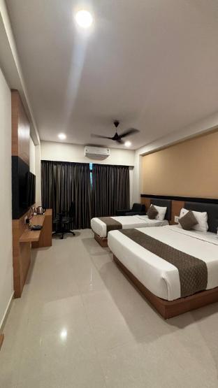 hotel kalyan suites