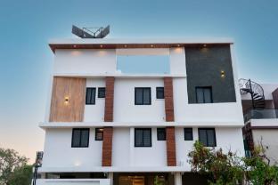 the paradise international hotel