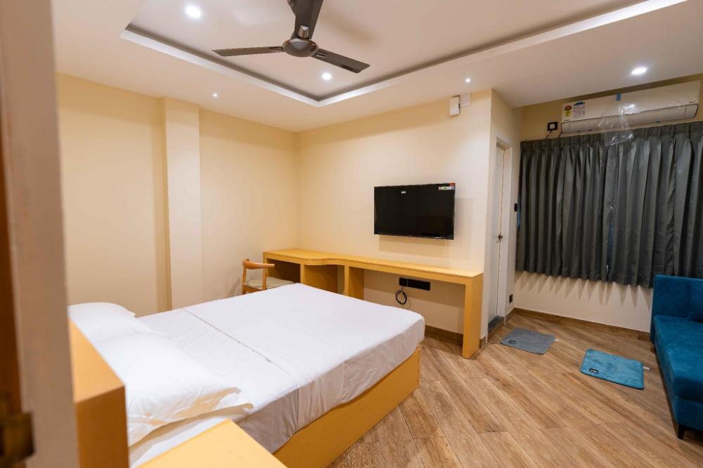 the paradise international hotel