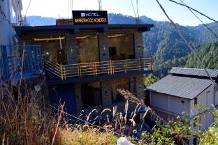 hotel breezewood wonders