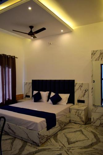 hotel breezewood wonders