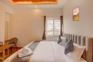 hotel tree suites next airport inn