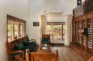 crimson bricks and woods resort cottages karjat