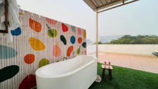 bluo penthouse cybercity bathtub terrace garden