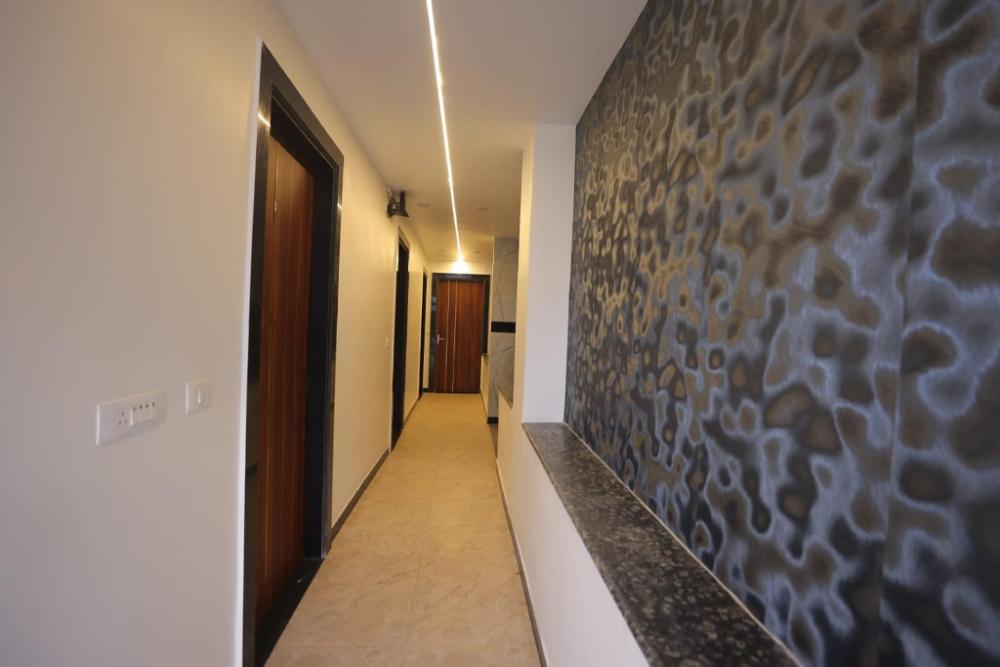 royal taj twin palace near taj mahal