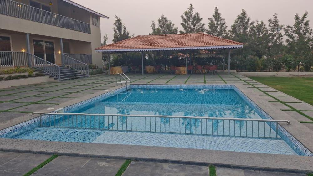 almond by orchard stay