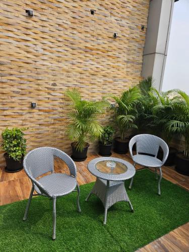 eleven views by fracspace