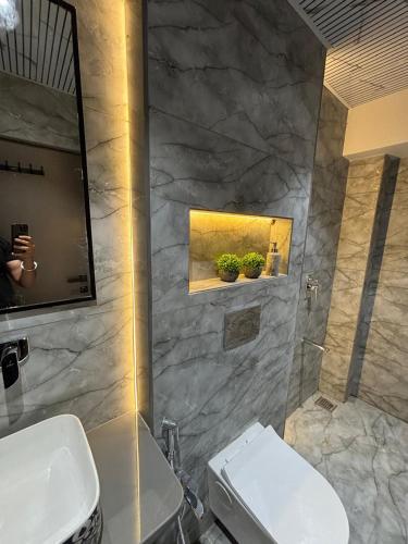 v love hotel