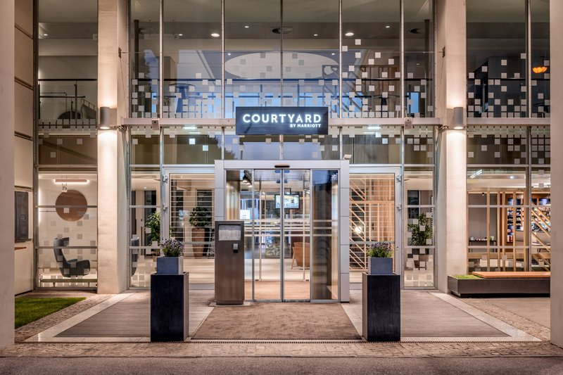 courtyard by marriott linz