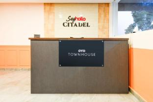 super townhouse sayhallo citadel