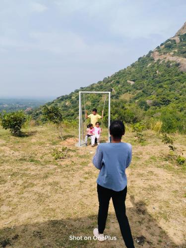 yatri nivas huthridurga