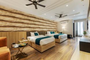 hotel royal bagh opposite city park