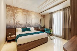 hotel royal bagh opposite city park