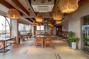 hotel royal bagh opposite city park