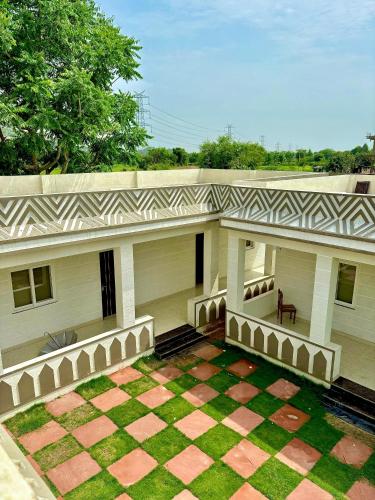 radha kunj resort